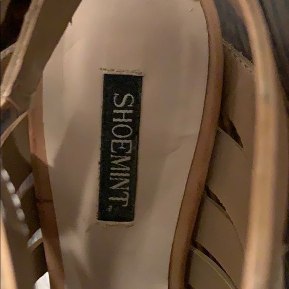 Tan laced up sandal heels - Picture 8 of 10